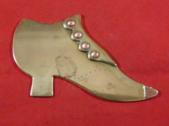 Boer War POW “Trench Art” Small Brass & Copper Victorian Ladies Shoe – Paperweight c1903