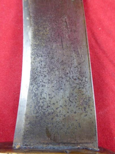 Impressive Large Version of a WW2 Australian made 1st Battalion Ranger Knife or Brass Knuckle Ranger Knife