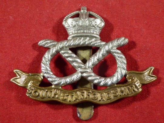 Original British Army Kings Crown South Staffordshire Regiment Cap Badge.