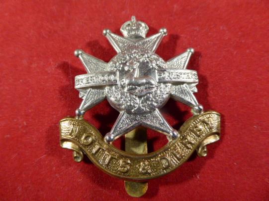 Original British Army Kings Crown Notts & Derby Regiment Cap Badge.