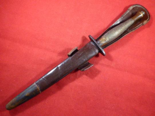 Very Scarce WW2 2nd Pattern ‘T’ MoS Inspection Marked FS Fighting Knife & ‘T’ MoS Stamped Leather Sheath