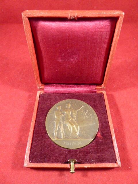 French Ministry of War - Bronze Medallion for Military Physical Training Preparation - Prize of The Minister c1911