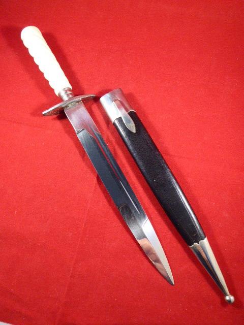 Antique Facon Gaucho Fighting Knife by TORO of Solingen