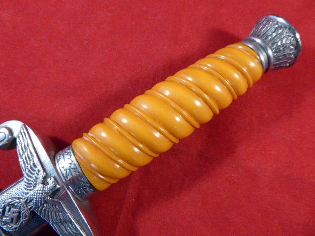 WW2 German Army Officers Dagger by E & F HÖRSTER with Beautiful Orange Coloured Grip
