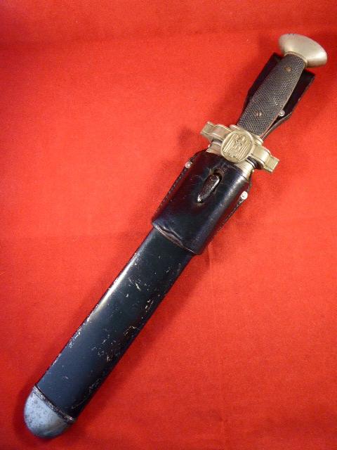WW2 German Red Cross Hewer with Black Leather Frog – Brought Back by British Solider Albert Smith