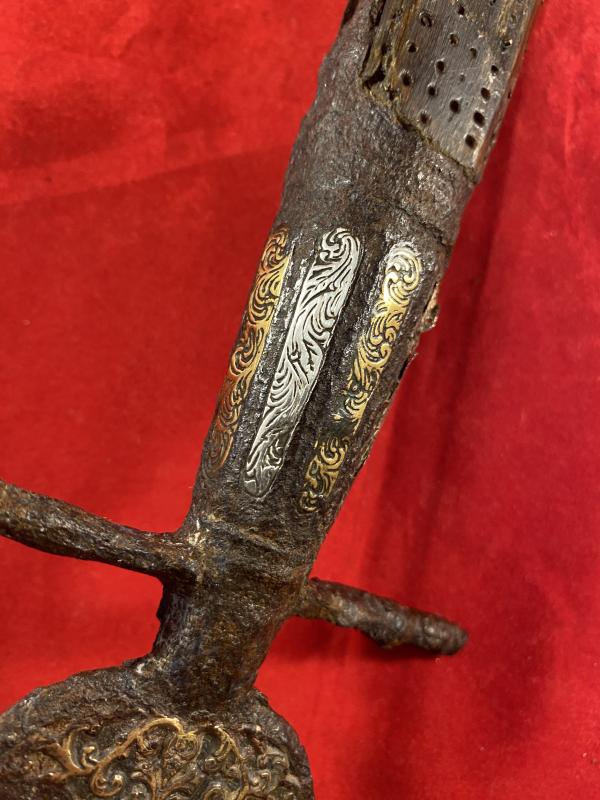 Extra Photos of 18th Century Sinhalese Patisthanaya Polearm Spearhead