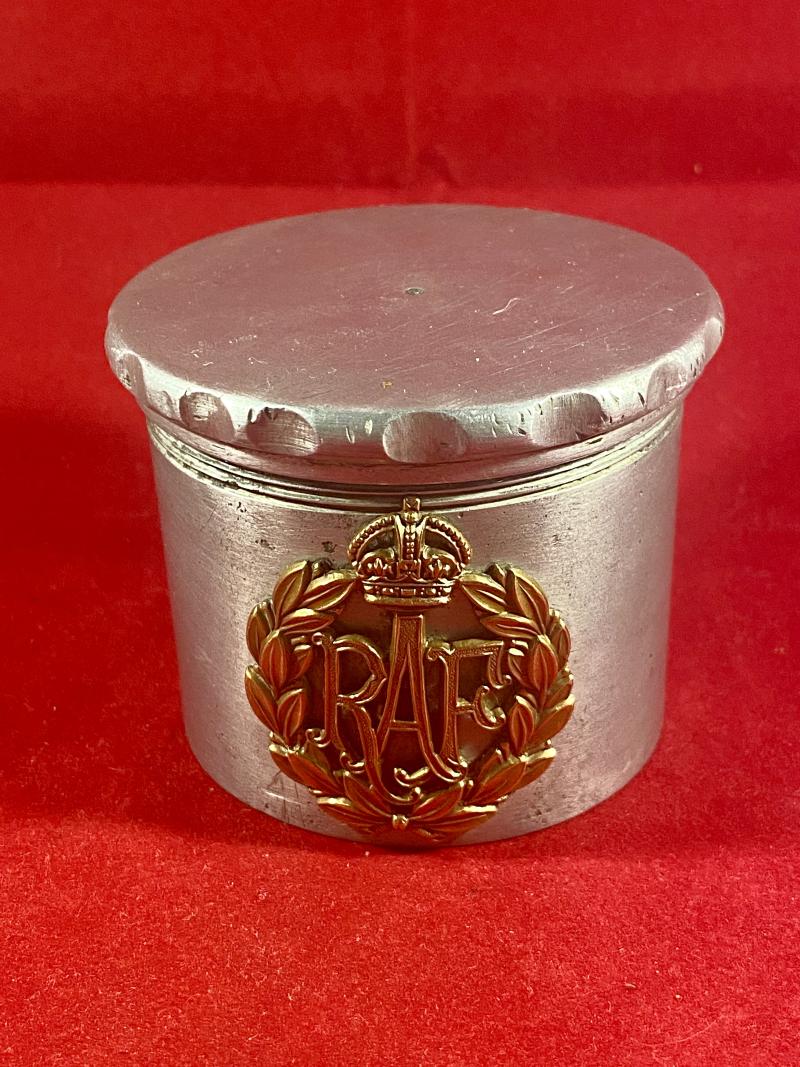 WW2 “Trench Art” RAF Aluminium Lidded Pot fitted with RAF Cap Badge