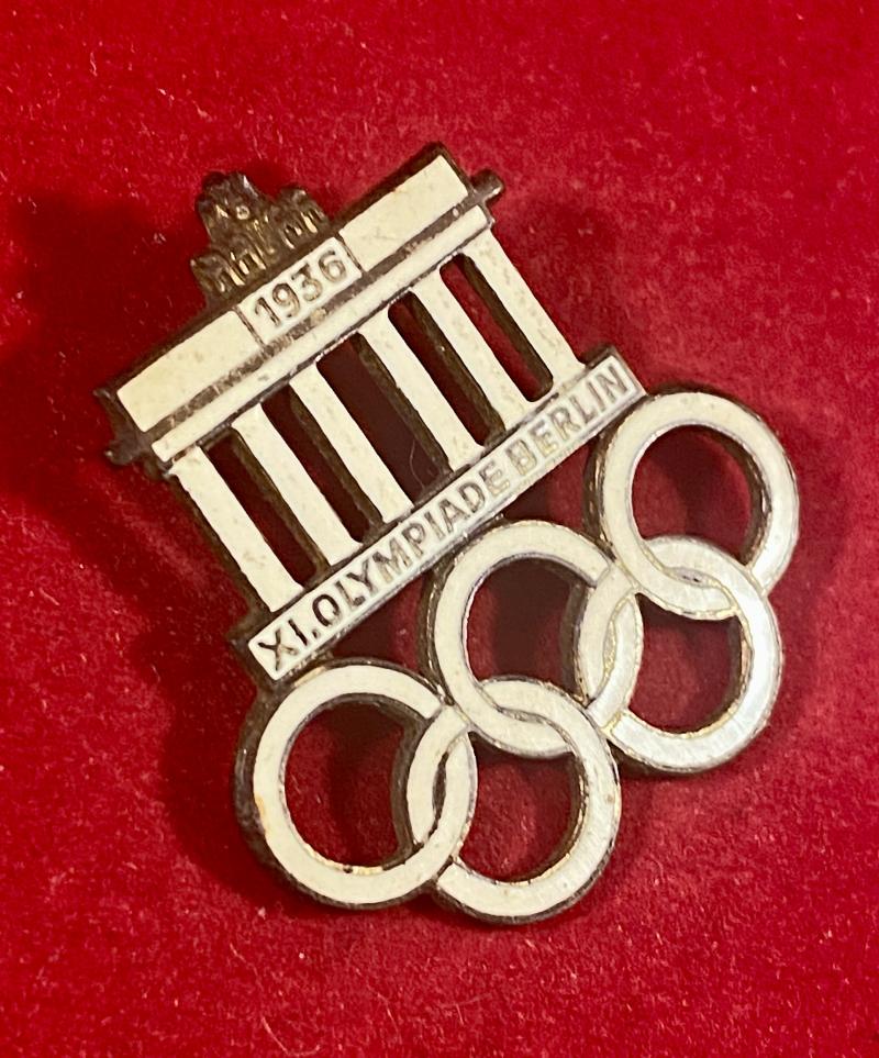 REPRODUCTION XI OLYMPIADE BERLIN 1936 Olympic Games Brandenburg Gate White Enamel Pin Badge