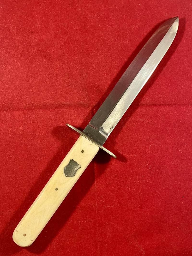 Fine Quality 19th Century English Double-Edged Bowie Knife by Henry Hobson & Sons of Sheffield and London