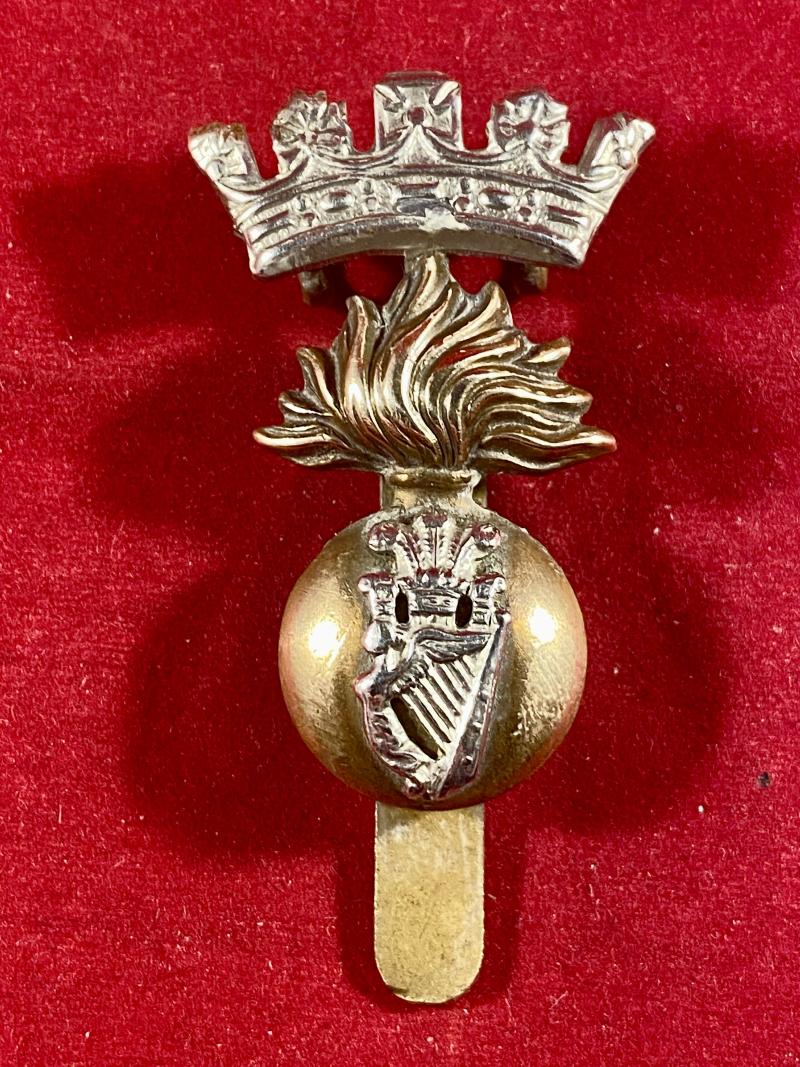 boas-militaria-original-the-royal-irish-fusiliers-bi-metal-cap-badge