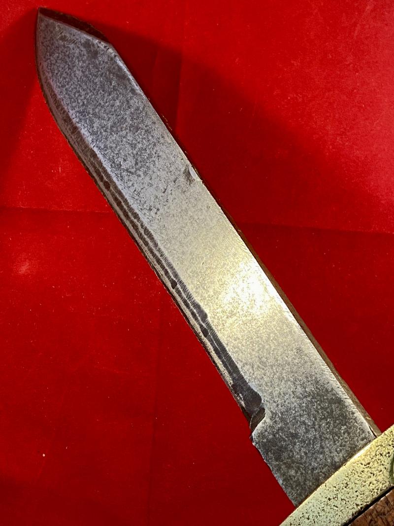 Large Bowie Knife with 10” Plain Steel Blade and English Oak Grip Scales