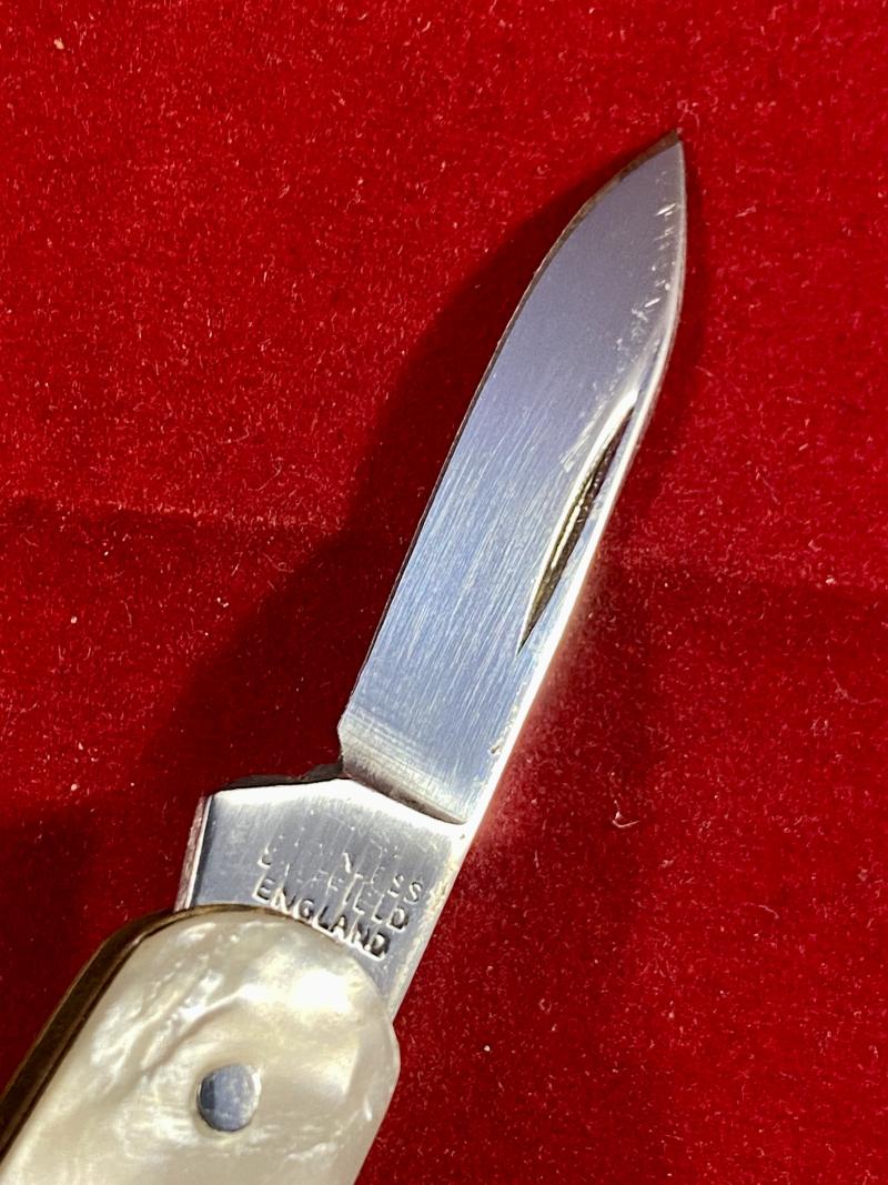 Fine Quality Vintage Double-Bladed Mother of Pearl Penknife made in Sheffield c1930