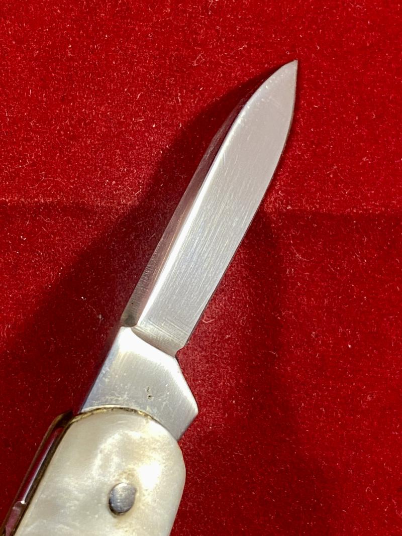 Fine Quality Vintage Double-Bladed Mother of Pearl Penknife made in Sheffield c1930