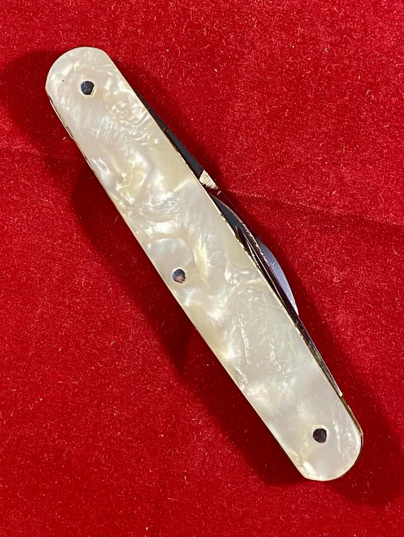 Fine Quality Vintage Double-Bladed Mother of Pearl Penknife made in Sheffield c1930