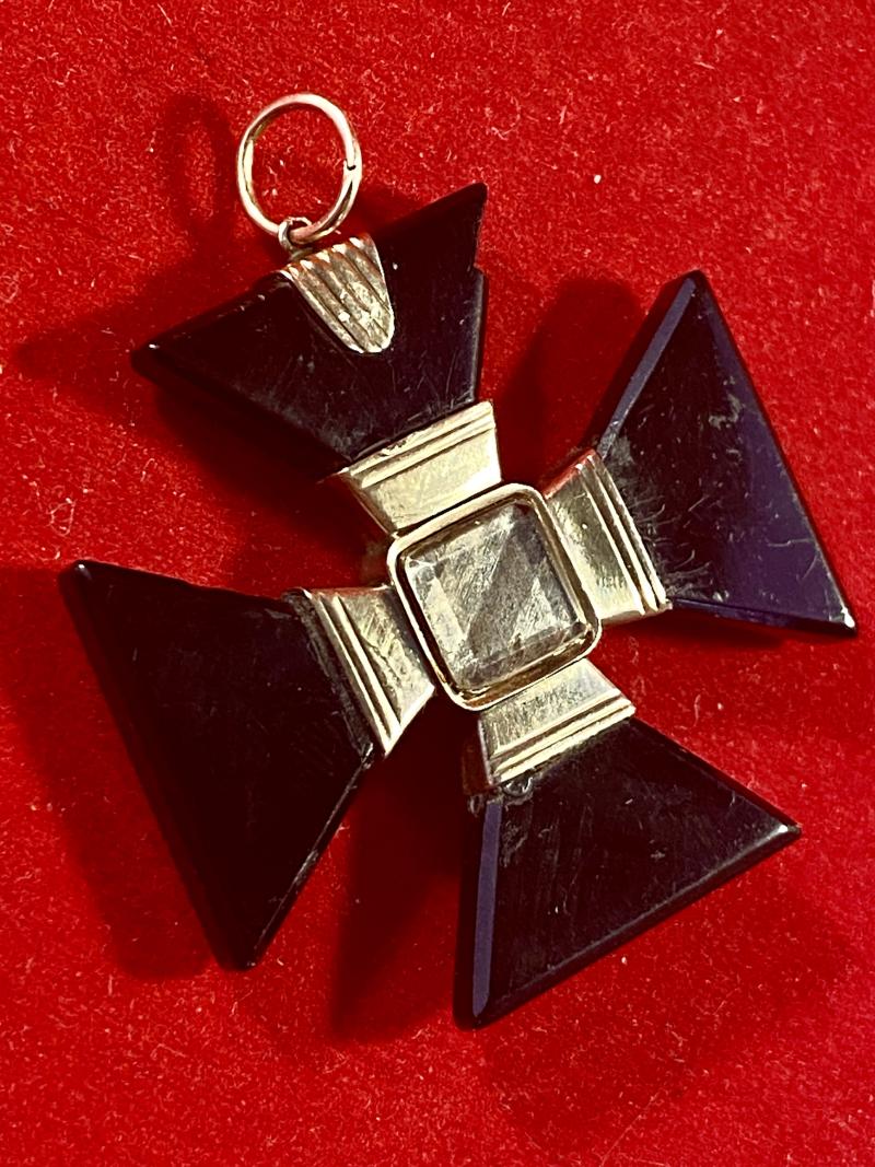Rare Georgian Period Gold and Whitby Jet Maltese Cross Pendant c1830