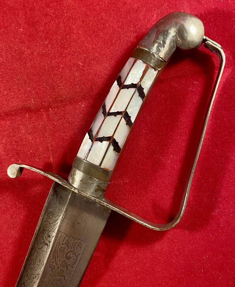 Beautiful 19th Century “Hybrid” Indo Persian Pesh-Kabz (Chura) Dagger with Ornately Engraved Blade and D Knuckle Guard