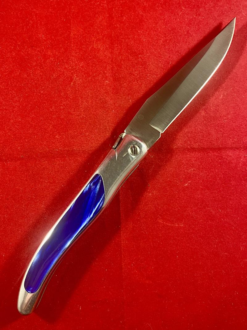 Mint French Laguiole G. DAVID Folding/Locking Knife with Wood Effect Display Case