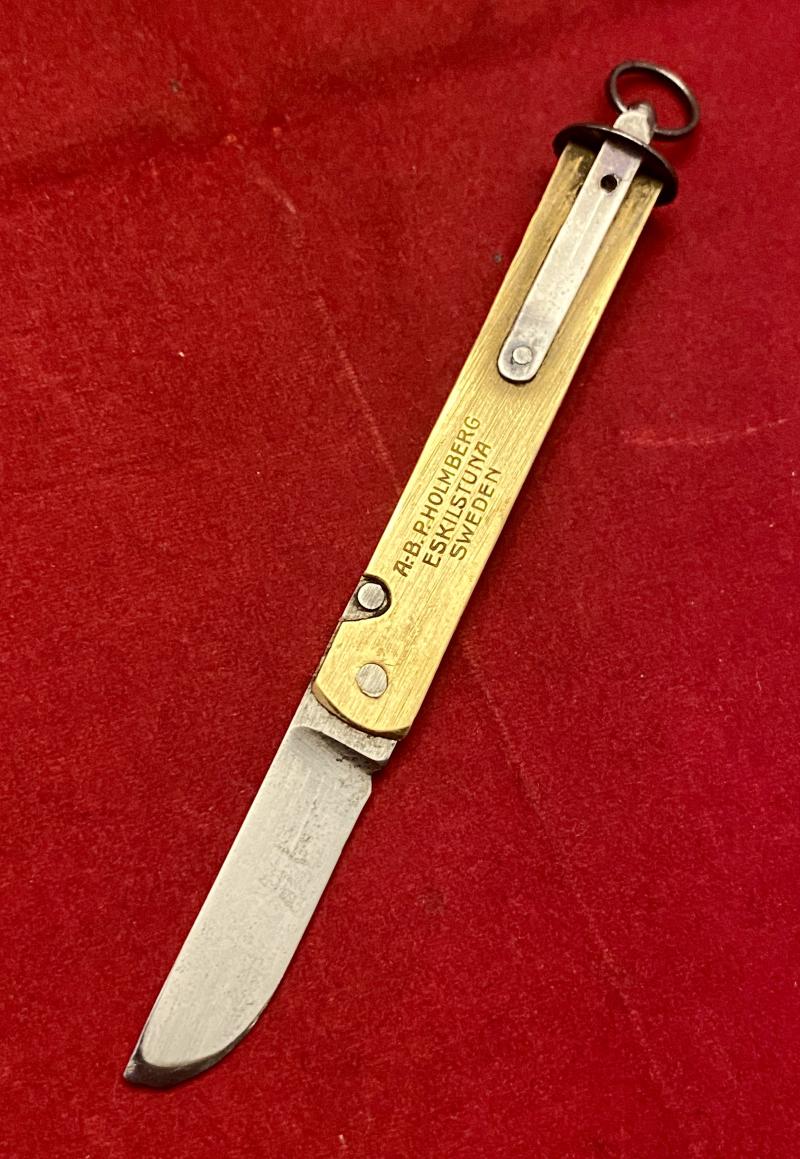 Miniature Antique Swedish Curly Birch Barrel Knife by Aktiebolaget Pontus Holmberg of Eskilstuna