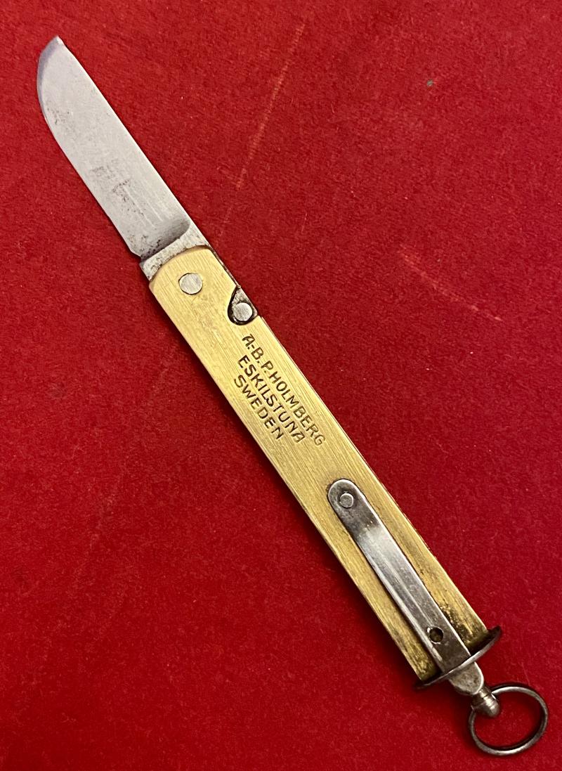 Miniature Antique Swedish Curly Birch Barrel Knife by Aktiebolaget Pontus Holmberg of Eskilstuna