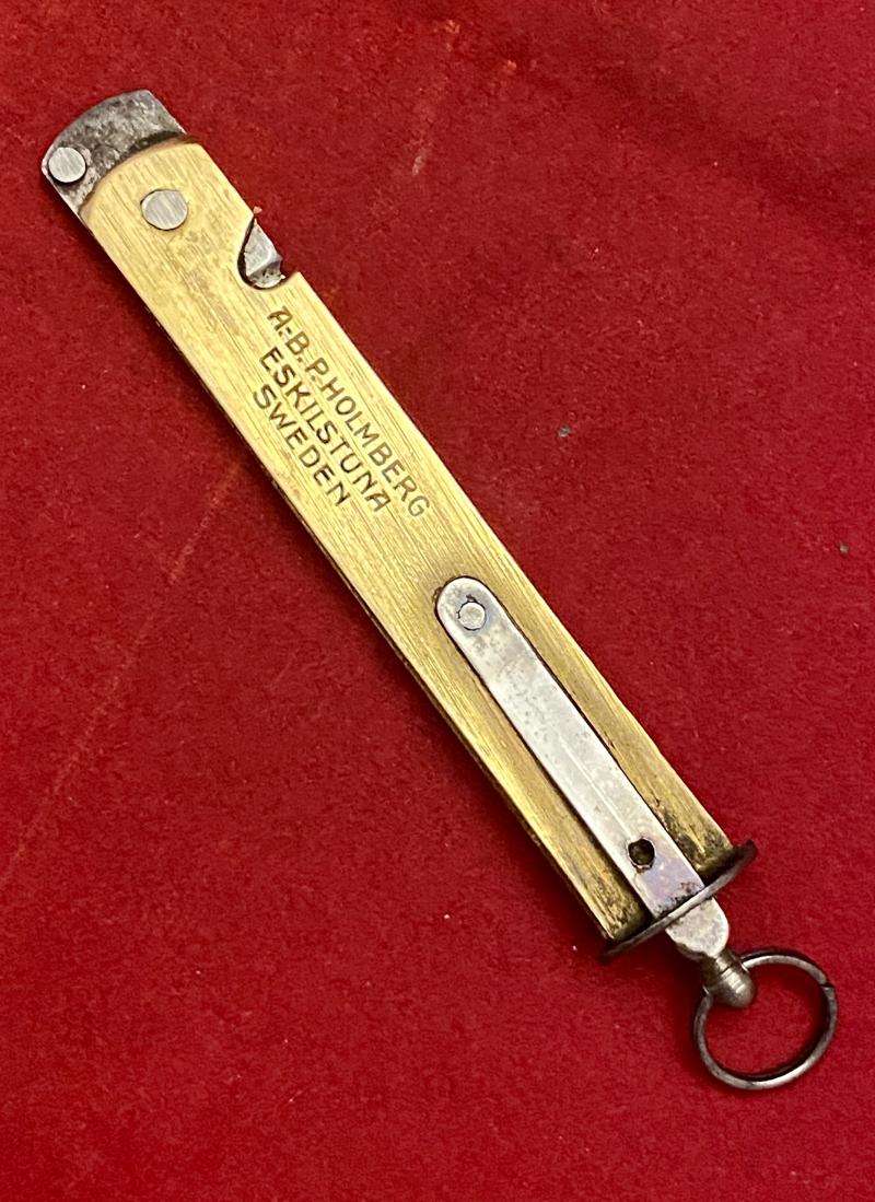 Miniature Antique Swedish Curly Birch Barrel Knife by Aktiebolaget Pontus Holmberg of Eskilstuna