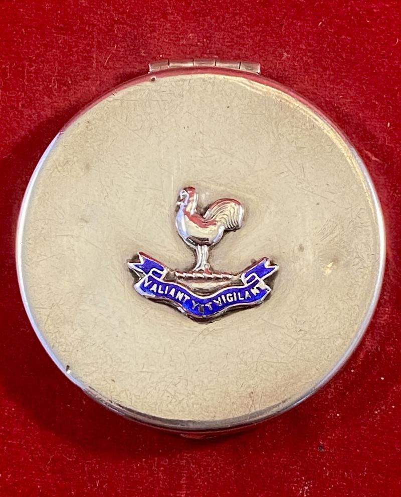 Vintage HMS VALIANT Hallmarked Silver Small Powder Compact by E. Edmonds 1930