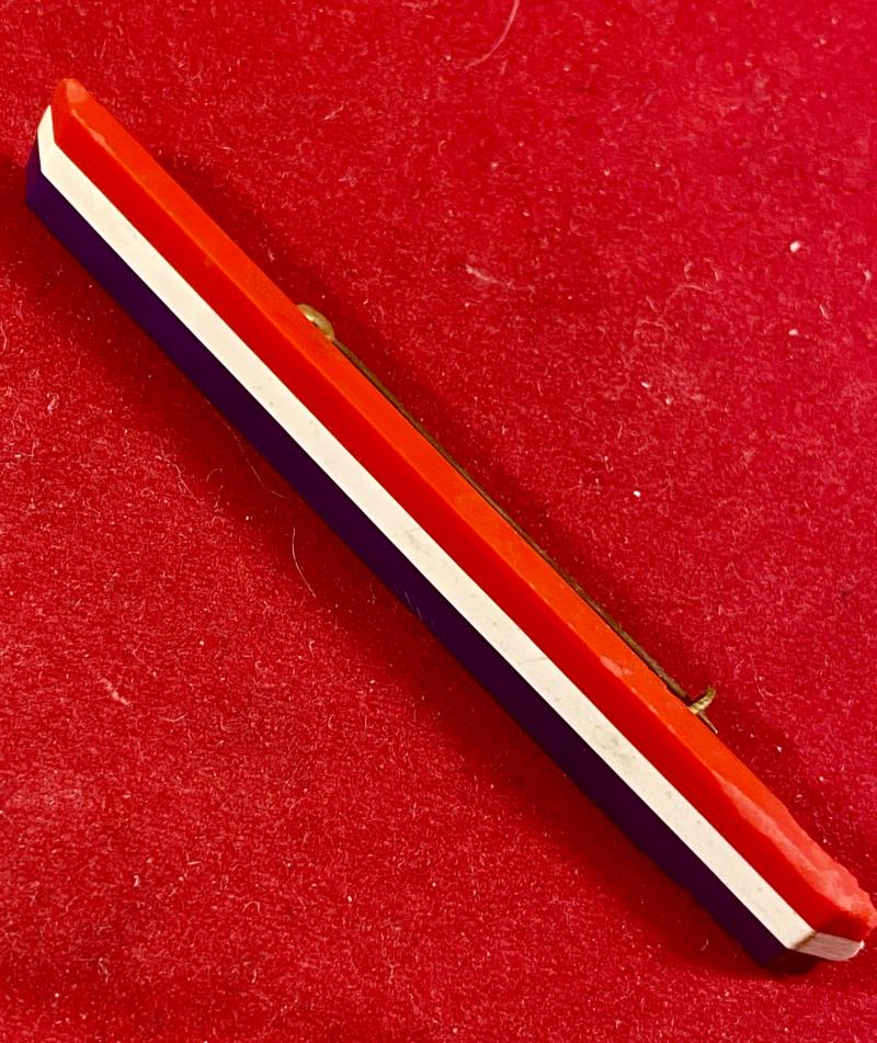 Unusual WW2 Laminated Celluloid Tricoloured Patriotic Bar Brooch c1940